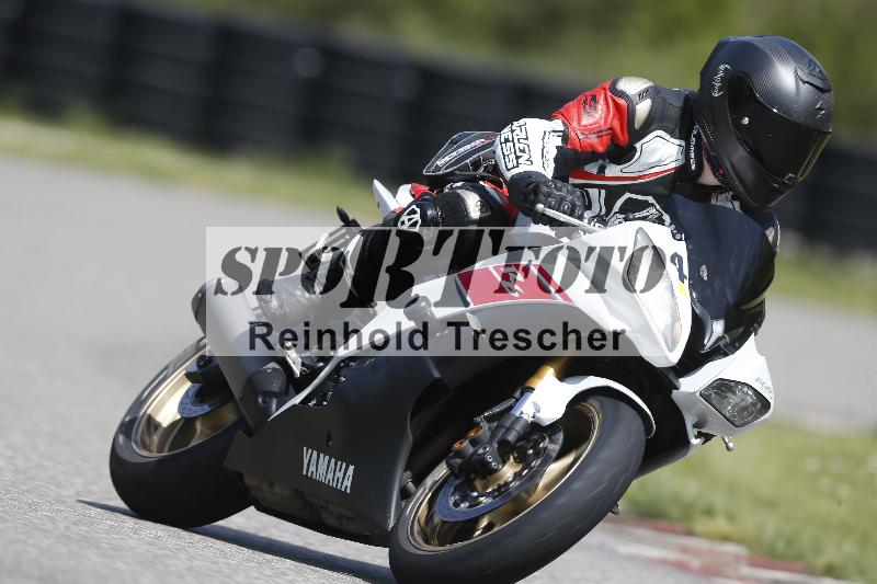 Archiv-2025/09 22.04.2025 Cornu Master School ADR/rot-rouge/4